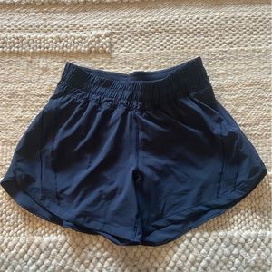 LULULEMON Track That Mid-Rise Lined Short 5 in.